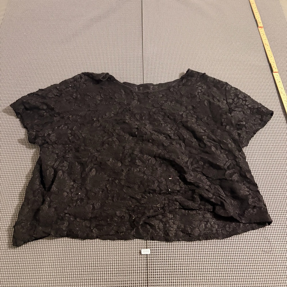 August Max Woman Black Textured Floral Lace Short Sleeve Top Size 3X